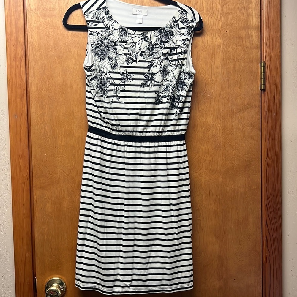 LOFT size XS dress